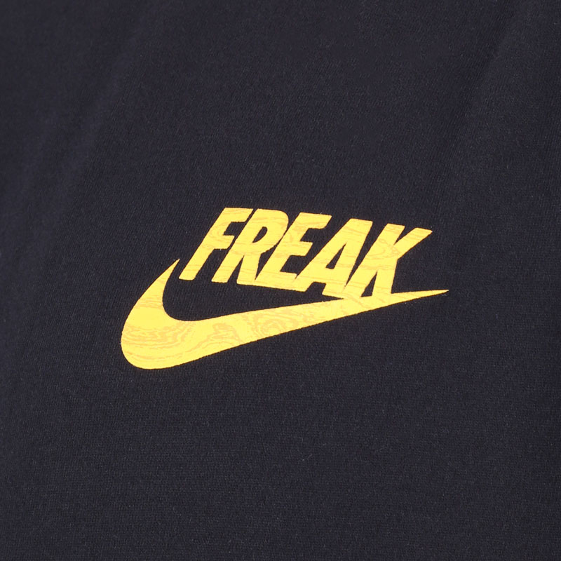   лонгслив Nike NK Dri-FIT Giannis Swoosh Freak Premium Long Sleeve Tee DN2938-010 - цена, описание, фото 2